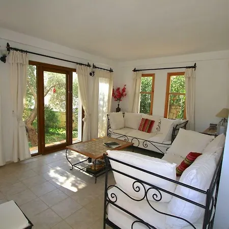 Villa Renata - *